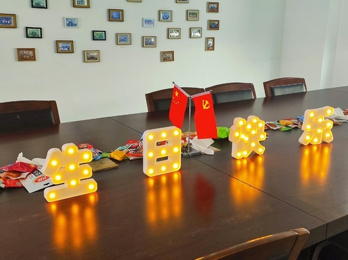 Blog công ty mới nhất về Activity-Candid tổ chức tiệc sinh nhật với nhân viên